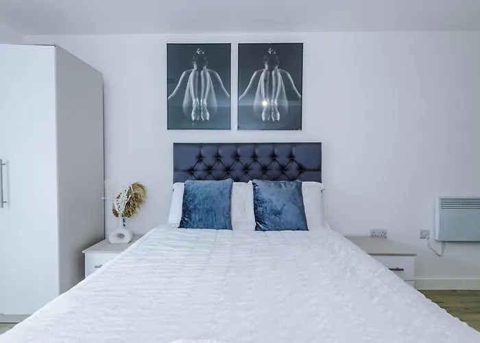 City Centre - Luxury Two Bedroom
